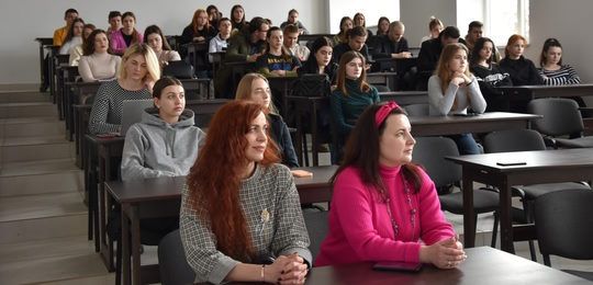 В Острозькій академії відбувся семінар із безпечного працевлаштування й протидії торгівлі людьми