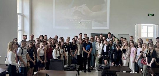 Студенти Острозької академії поспілкувалися з викладачем з Індонезії Algooth Putranto