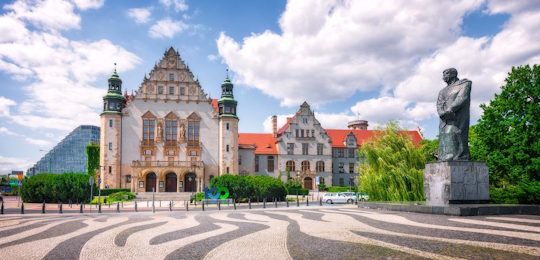 Семестрове навчання в в Університеті ім. Адама Міцкевича (Республіка Польща)
