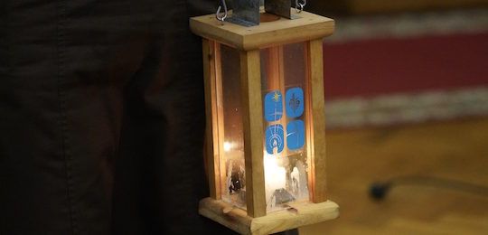 Острозькій академії передали Вифлеємський вогонь миру