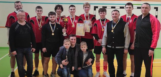 Команда Острозької академії здобула Кубок міського голови з волейболу