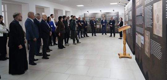 В Острозькій академії відбулося відкриття пересувної виставки «Острозька реліквія»