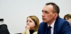 В Острозькій академії дискутували про світ поміж бідністю і багатством