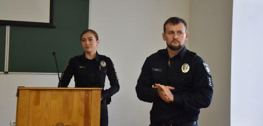 В Острозькій академії відбулася зустріч з патрульними Рівного