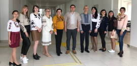 В Острозькій академії відзначили Всесвітній день вишиванки
