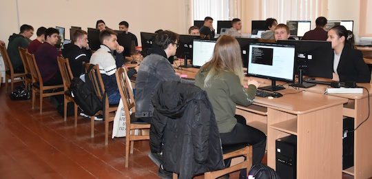 В Острозькій академії відбувся весняний семінар комп'ютерної школи
