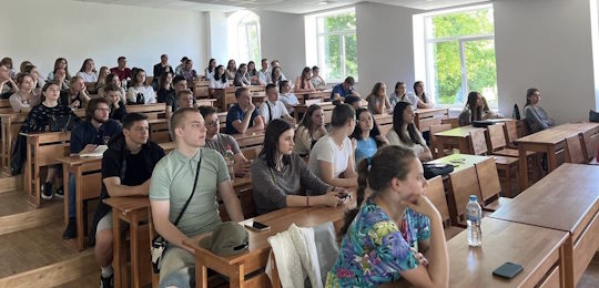 В Острозькій академії відбулася лекція «Захист прав військовослужбовців в умовах війни»