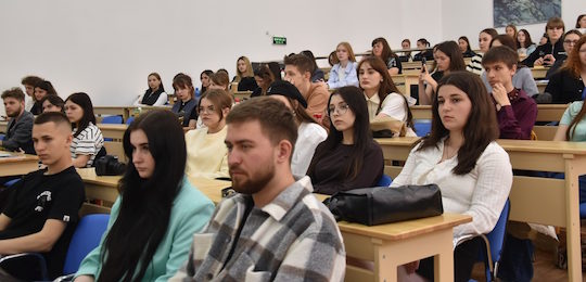 Культура пам’яті: в Острозькій академії започаткували фотоконкурс імені Максима Бурди «Небесний фотограф»