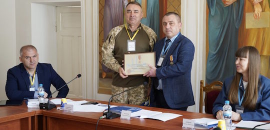 Медаллю «За зміцнення обороноздатності» відзначили ректора Острозької академії Едуарда Балашова