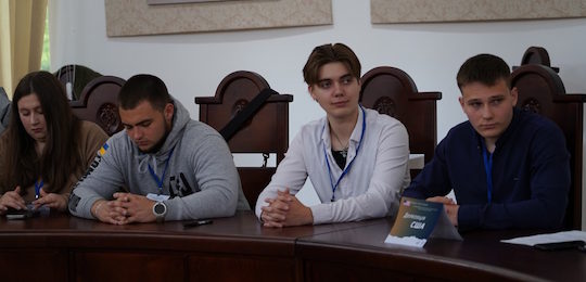 В Острозькій академії провели модель перемовин щодо врегулювання російсько-української війни за участі основних міжнародних гравців