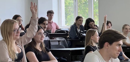 Студенти Острозької академії поспілкувалися з викладачем з Індонезії Algooth Putranto