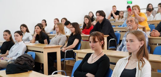 В Острозькій академії презентували розширений переклад Біблії сучасною українською мовою