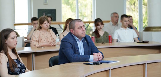 В Острозькій академії нагородили переможців фотоконкурсу імені «Небесного фотографа» Максима Бурди