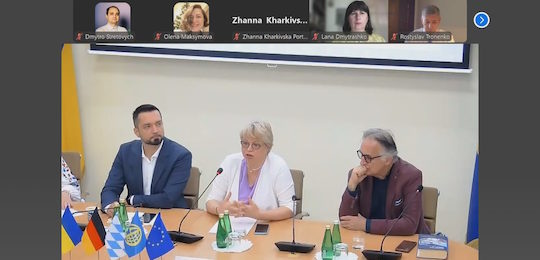 Викладачі та студенти Острозької академії взяли участь у круглому столі про роль закордонних українців у публічній дипломатії України