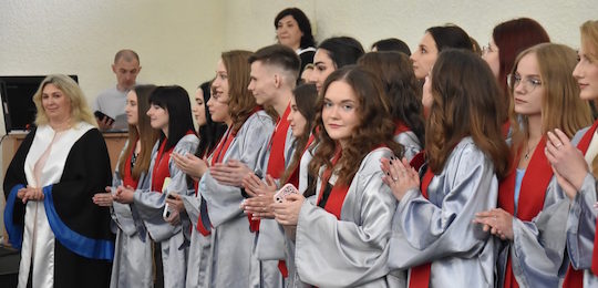 Віват бакалаврам навчально-наукового інституту лінгвістики!