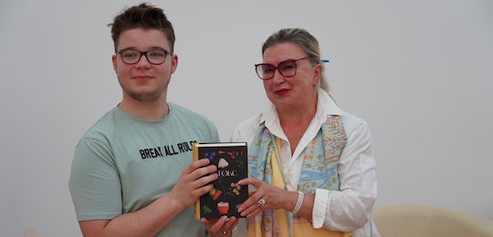 «Лариса Івшина в Острозькій академії: презентація нової книги «Неочевидне» та діалог про ідентичність і модернізацію»