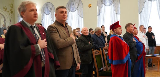 Нова еліта лідерів: в Острозькій академії відбулася інавгурація перших магістрів меценатської програми «Глобальний комунікаційний менеджмент»