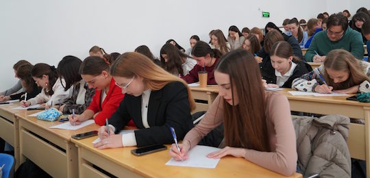 В Острозькій академії відзначили День української писемности та мови