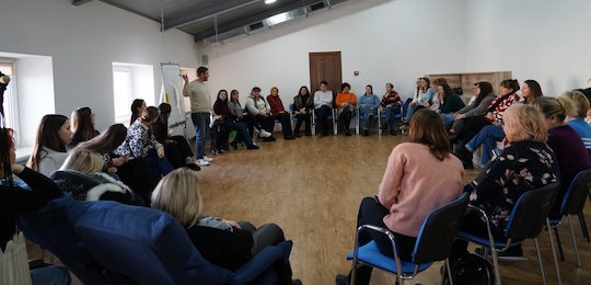 В Острозькій академії відбувся тренінг про розвиток навичок кризових інтервенцій серед лаборантів університету