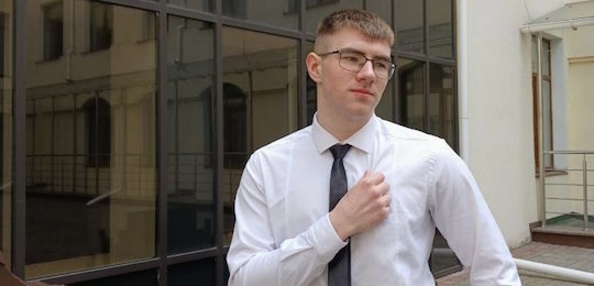 Студент Острозької академії Дмитро Літнарович – серед призерів Конкурсу письмових робіт (есе), приуроченого Міжнародному дню студентів