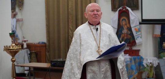 Острозькій академії передали Вифлеємський вогонь миру