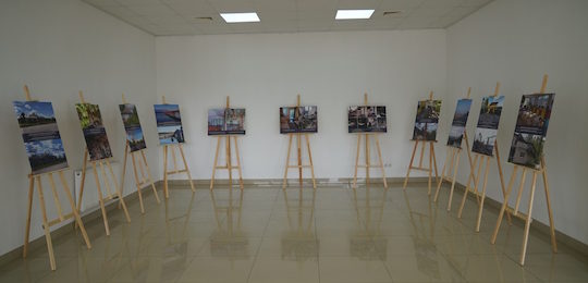 В Острозькій академії відбулася презентація фотовиставки «В фокусі – життя»