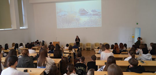 В Острозькій академії відбувся театралізований захід «Голос Шевченка в багатоголоссі поколінь»