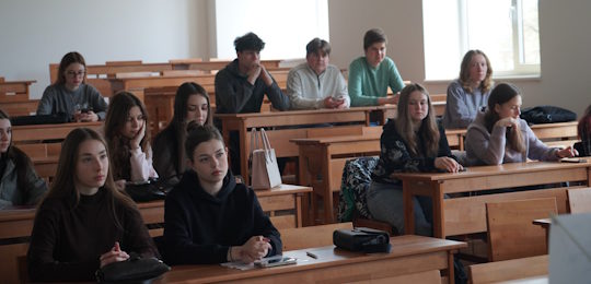 Студенти Острозької академії взяли участь в інформаційній сесії «Підвищення обізнаності та інформування щодо попередження торгівлі людьми та експлуатації»