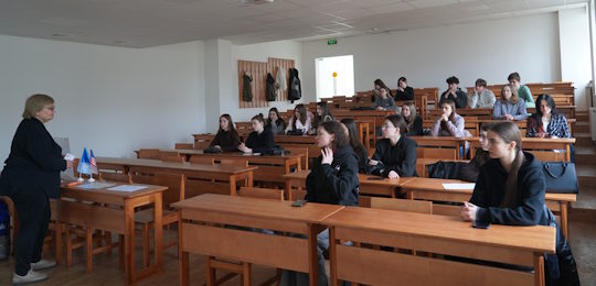Студенти Острозької академії взяли участь в інформаційній сесії «Підвищення обізнаності та інформування щодо попередження торгівлі людьми та експлуатації»