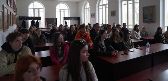 Надзвичайний і Повноважний Посол Польщі в Україні (2001-2005) Марек Зюлковський прочитав лекції студентам Острозької академії