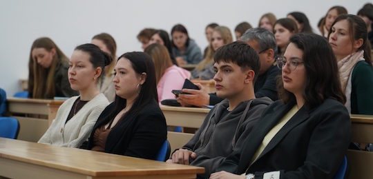 В Острозькій академії відбулася перша в Україні презентація монографії Юрія Полюховича «Monumentos escultóricos de Palenque»