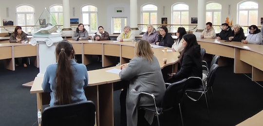 В Острозькій академії відбувся семінар «Шкільна бібліотека як місце, що сприяє формуванню здоров'язбережувальної компетентності учнів за допомогою арттерапії»