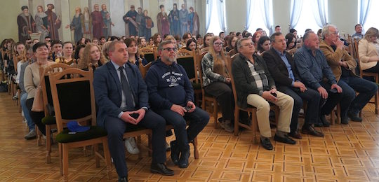 В Острозькій академії відбулася зустріч із народним артистом України Богданом Бенюком