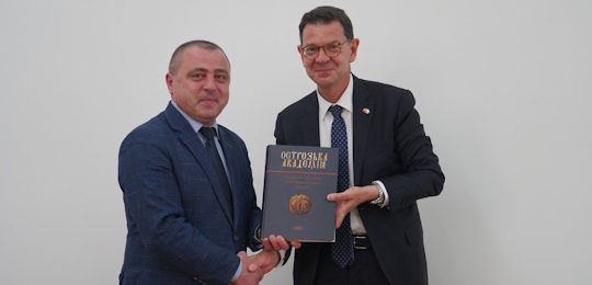 Посол Швейцарії в Україні та Республіці Молдова Фелікс Бауманн прочитав лекцію для студентів Острозької академії