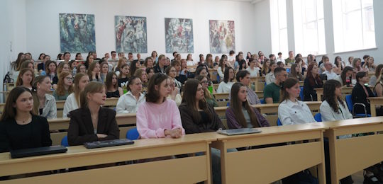 Посол Швейцарії в Україні та Республіці Молдова Фелікс Бауманн прочитав лекцію для студентів Острозької академії