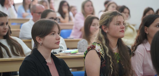 Посол Швейцарії в Україні та Республіці Молдова Фелікс Бауманн прочитав лекцію для студентів Острозької академії