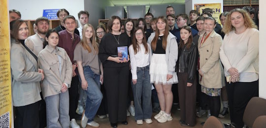 Докторка психологічних наук Марія Августюк презентувала монографію та посібники про зниження румінації