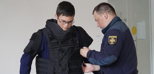 В Острозькій академії відбулася зустріч із представниками ДСНС щодо основ мінної безпеки
