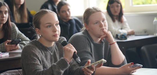 В Острозькій академії говорили про воєнну журналістику в межах проєкту «Професійні діалоги» Премії імені Георгія Ґонґадзе