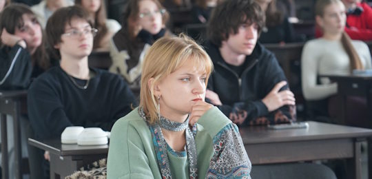 В Острозькій академії говорили про воєнну журналістику в межах проєкту «Професійні діалоги» Премії імені Георгія Ґонґадзе